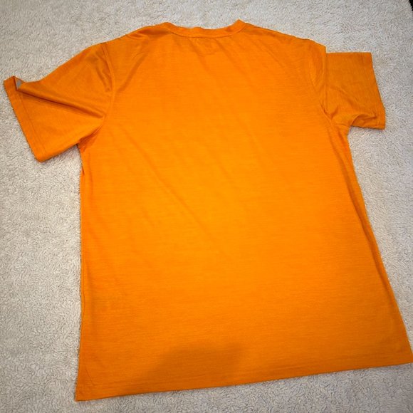 Tennessee Volunteers T-Shirt Size Medium - Picture 3 of 3